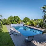 Luxury In וילה