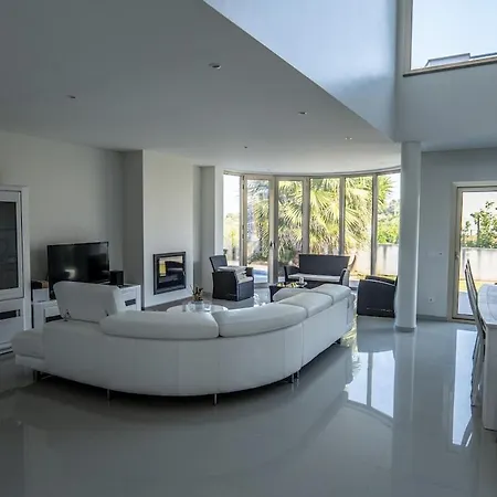 Villa Luxury In Albufeira