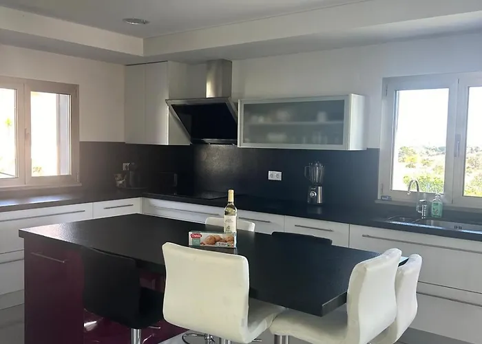 فيلة Luxury In البوفيرا