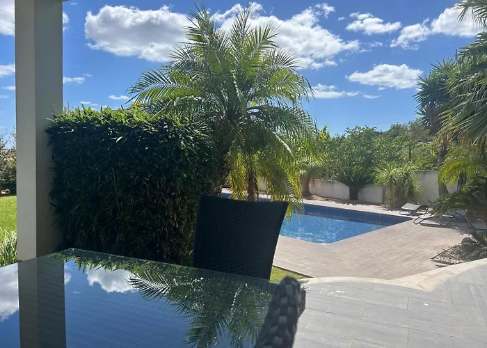 فيلة Luxury In البوفيرا